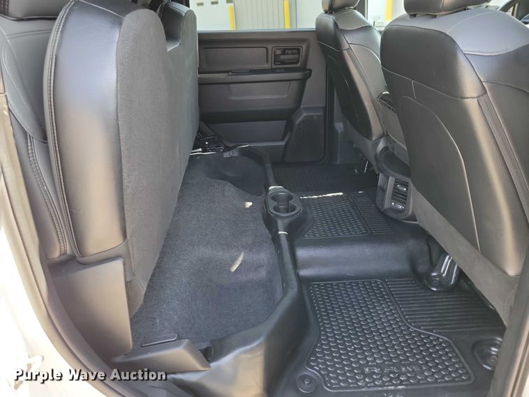 image for item DZ6732 2023 RAM 5500 utility / service truck