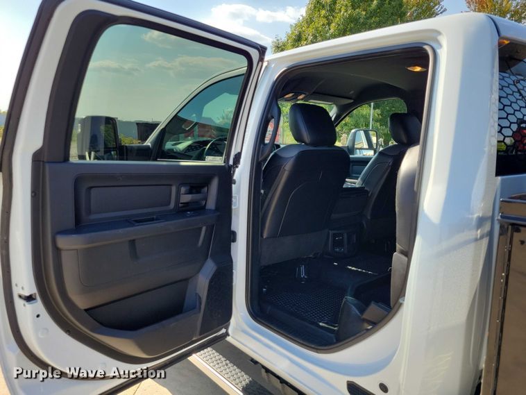 image for item DZ6732 2023 RAM 5500 utility / service truck