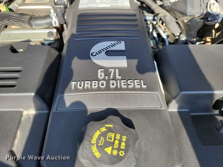 image for item DZ6732 2023 RAM 5500 utility / service truck