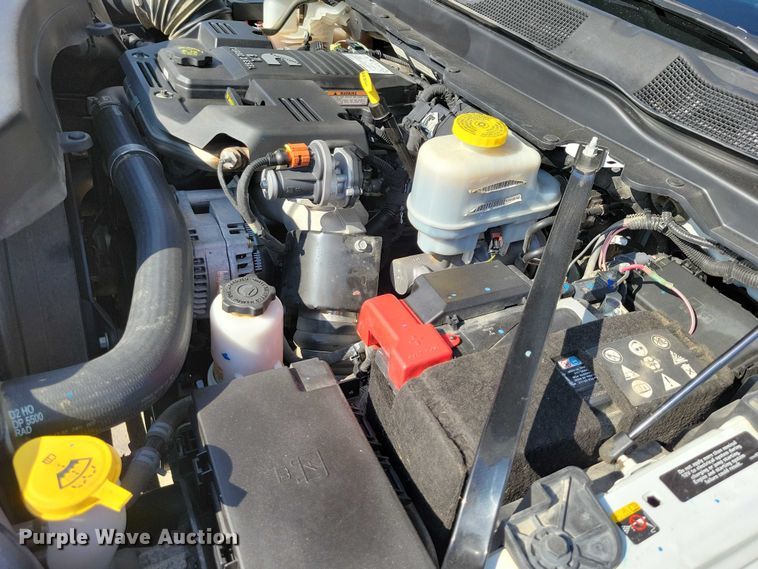 image for item DZ6732 2023 RAM 5500 utility / service truck