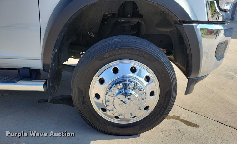 image for item DZ6732 2023 RAM 5500 utility / service truck