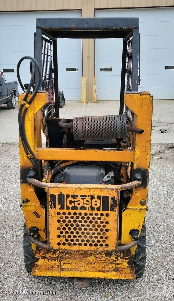 image for item DZ6748 1973 Case 1816 skid steer loader