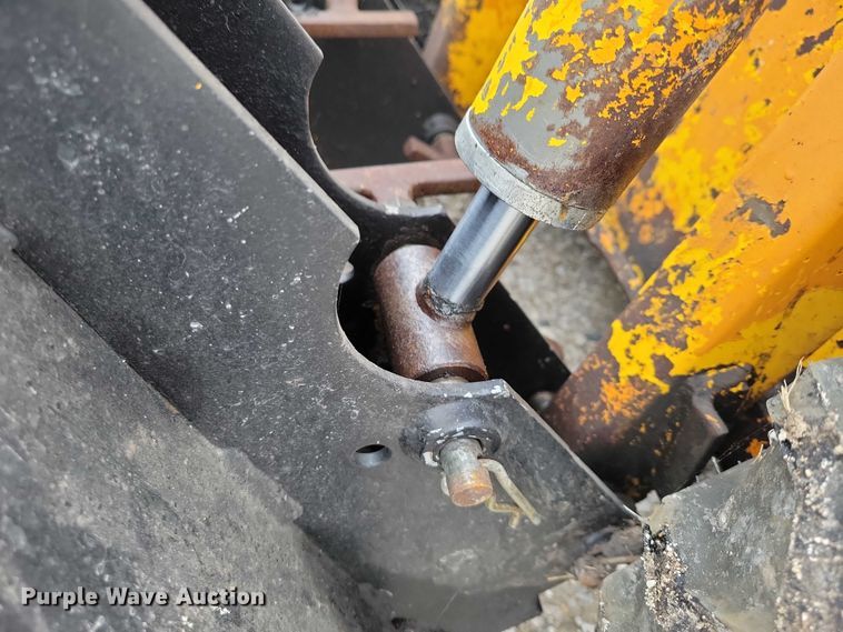 image for item DZ6748 1973 Case 1816 skid steer loader