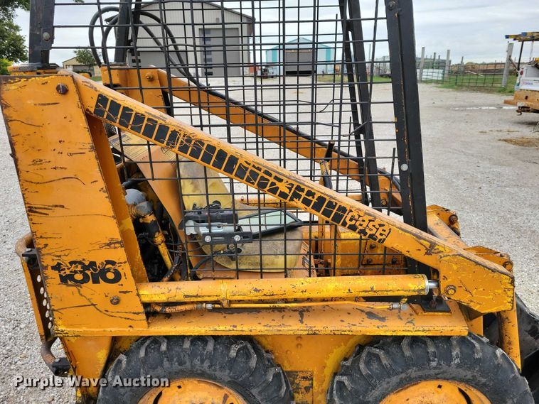 image for item DZ6748 1973 Case 1816 skid steer loader