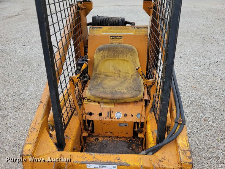 image for item DZ6748 1973 Case 1816 skid steer loader