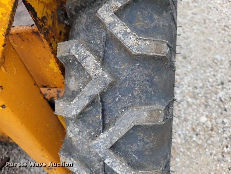 image for item DZ6748 1973 Case 1816 skid steer loader