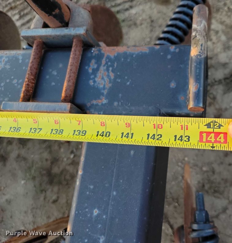 image for item EA2502 Yetter straw crimper/disk