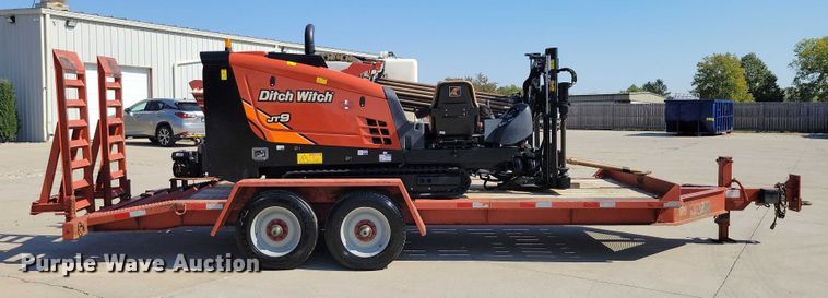 image for item EA2604 Ditch Witch JT9 directional boring unit with trailer