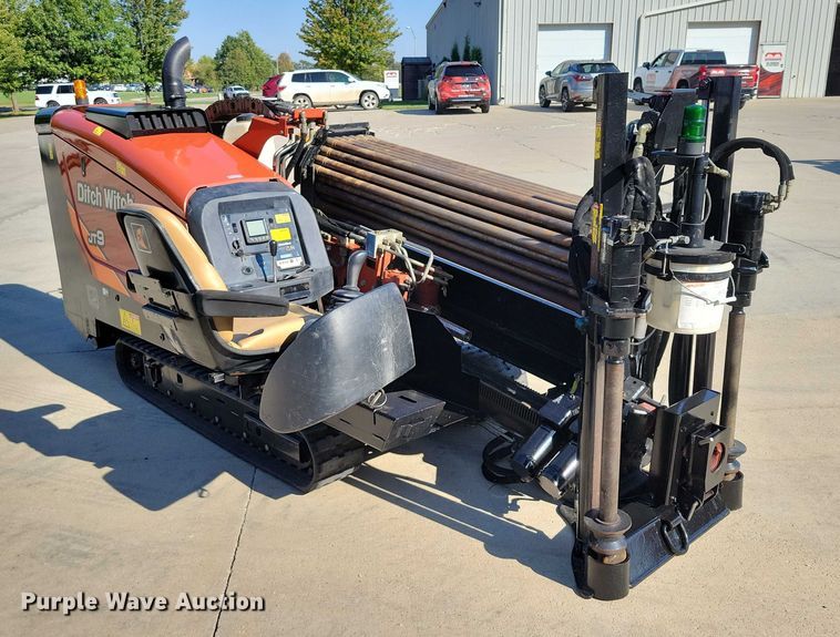 image for item EA2604 Ditch Witch JT9 directional boring unit with trailer