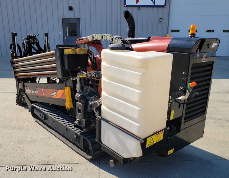 image for item EA2604 Ditch Witch JT9 directional boring unit with trailer