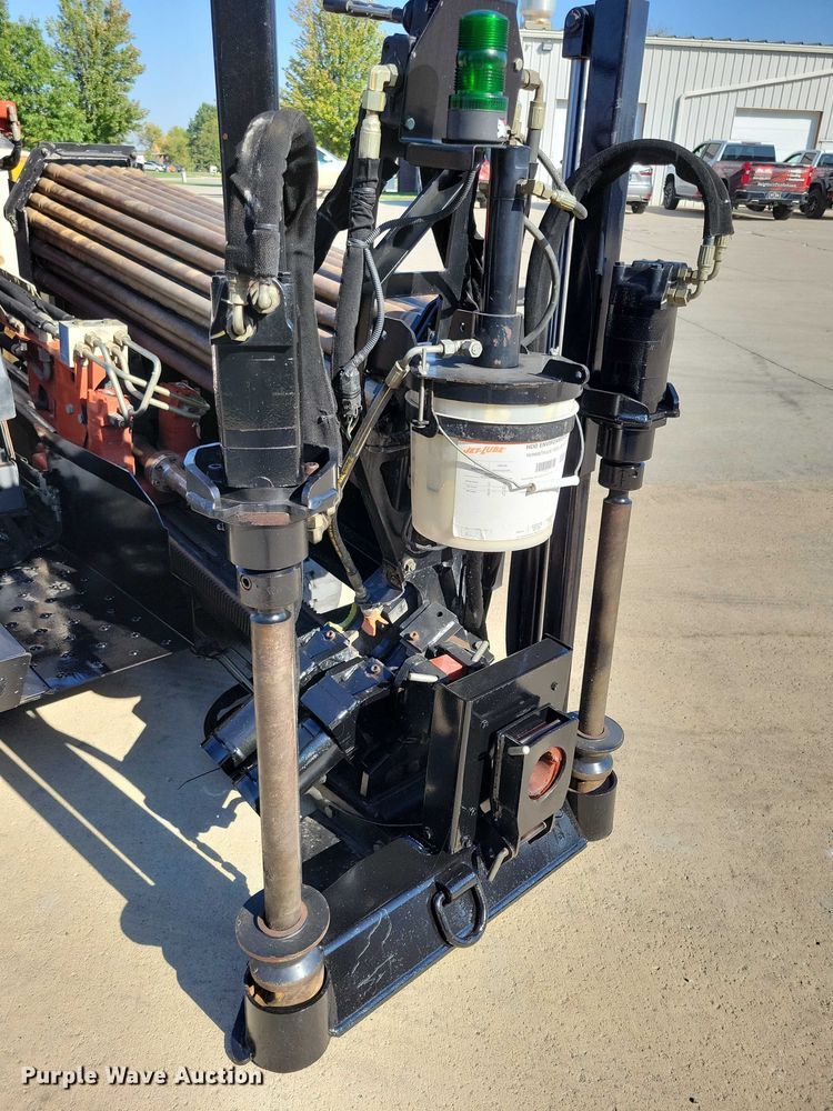 image for item EA2604 Ditch Witch JT9 directional boring unit with trailer