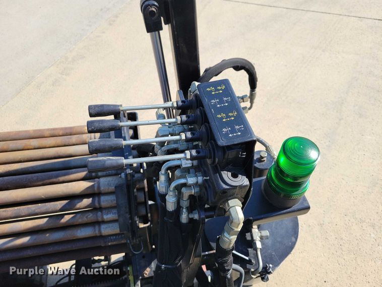 image for item EA2604 Ditch Witch JT9 directional boring unit with trailer