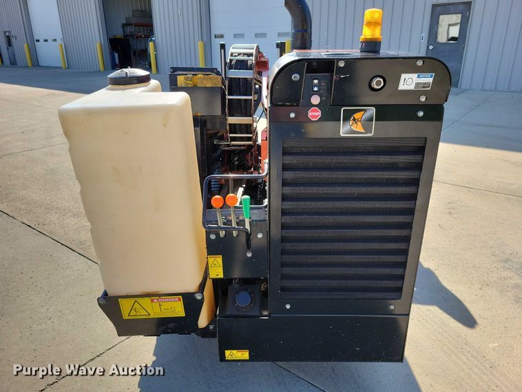 image for item EA2604 Ditch Witch JT9 directional boring unit with trailer