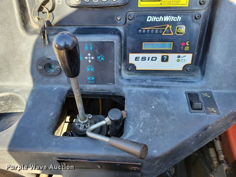 image for item EA2604 Ditch Witch JT9 directional boring unit with trailer