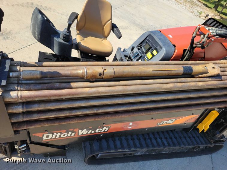image for item EA2604 Ditch Witch JT9 directional boring unit with trailer
