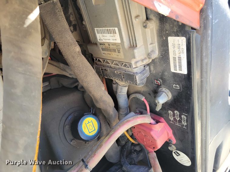 image for item EA2604 Ditch Witch JT9 directional boring unit with trailer