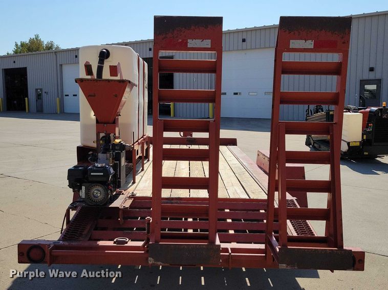 image for item EA2604 Ditch Witch JT9 directional boring unit with trailer