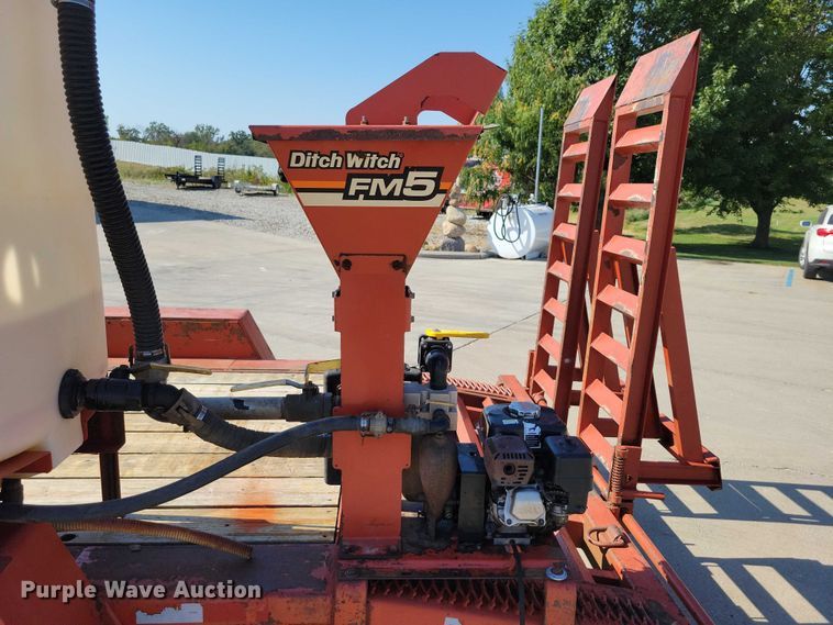 image for item EA2604 Ditch Witch JT9 directional boring unit with trailer