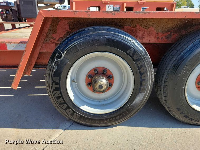 image for item EA2604 Ditch Witch JT9 directional boring unit with trailer