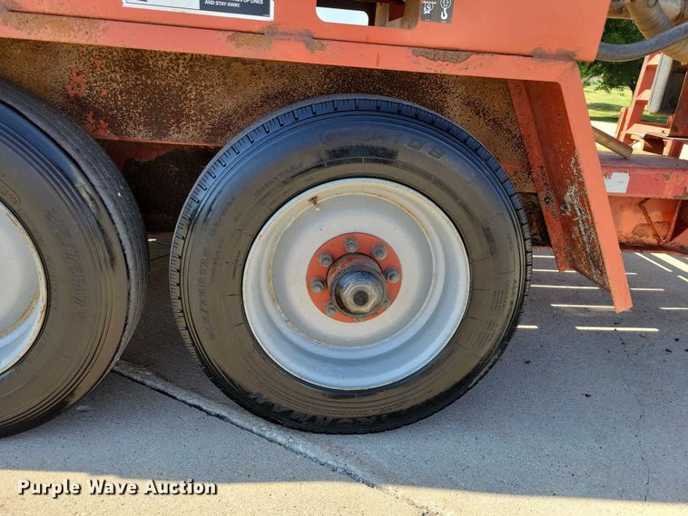 image for item EA2604 Ditch Witch JT9 directional boring unit with trailer