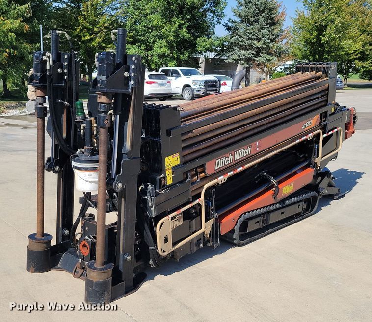image for item EA2605 2015 Ditch Witch JT20 directional boring unit with trailer