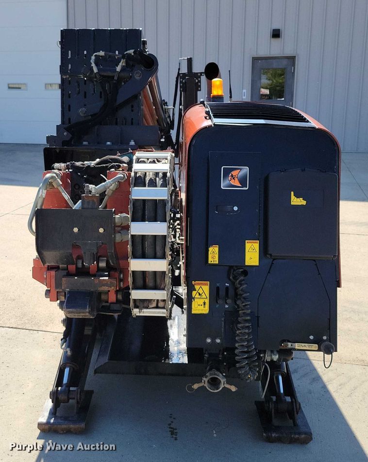 image for item EA2605 2015 Ditch Witch JT20 directional boring unit with trailer