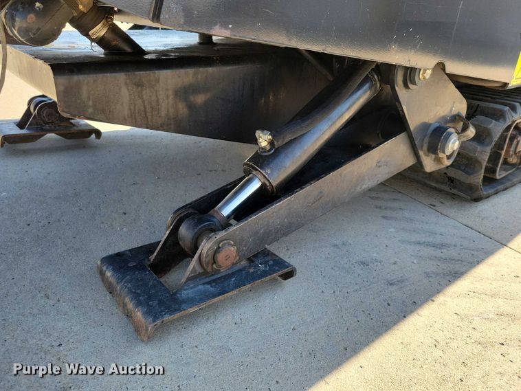 image for item EA2605 2015 Ditch Witch JT20 directional boring unit with trailer