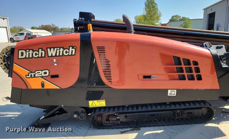 image for item EA2605 2015 Ditch Witch JT20 directional boring unit with trailer