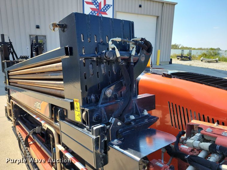 image for item EA2605 2015 Ditch Witch JT20 directional boring unit with trailer