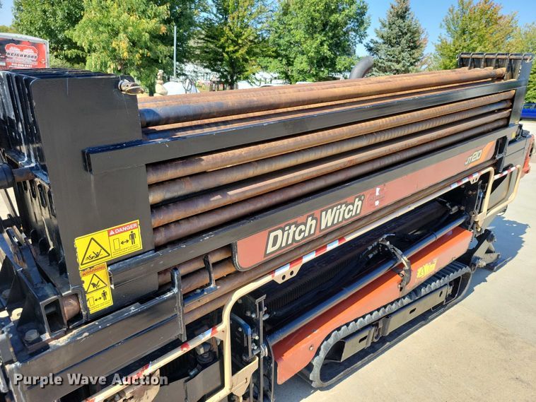 image for item EA2605 2015 Ditch Witch JT20 directional boring unit with trailer