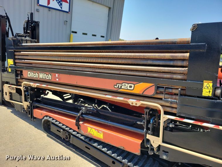 image for item EA2605 2015 Ditch Witch JT20 directional boring unit with trailer