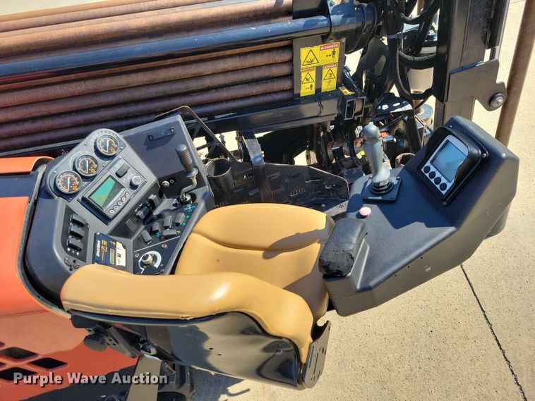 image for item EA2605 2015 Ditch Witch JT20 directional boring unit with trailer