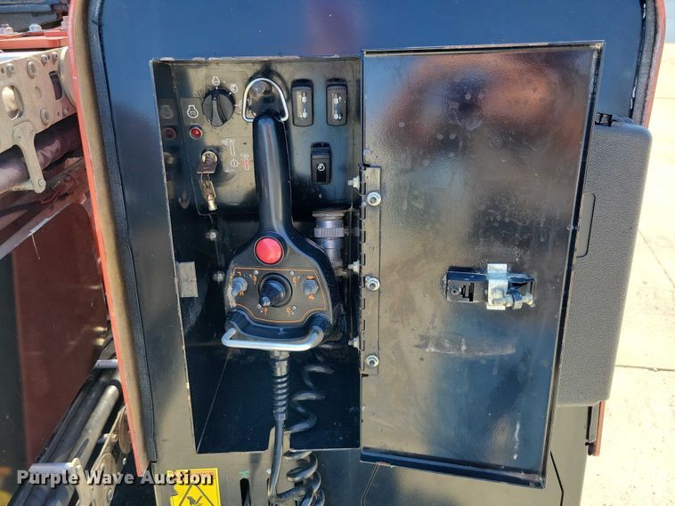 image for item EA2605 2015 Ditch Witch JT20 directional boring unit with trailer