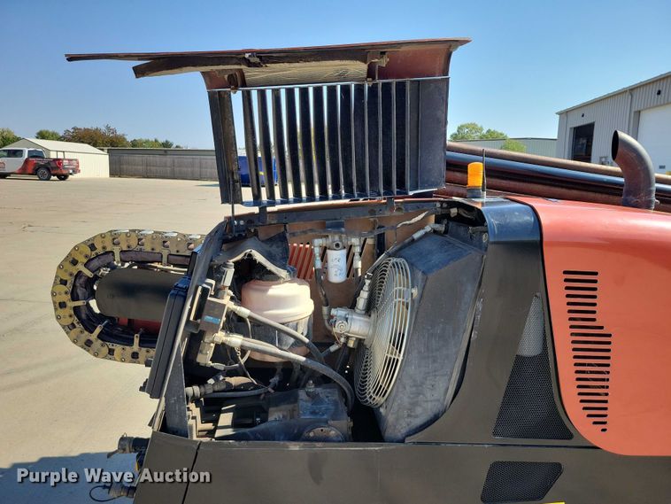 image for item EA2605 2015 Ditch Witch JT20 directional boring unit with trailer