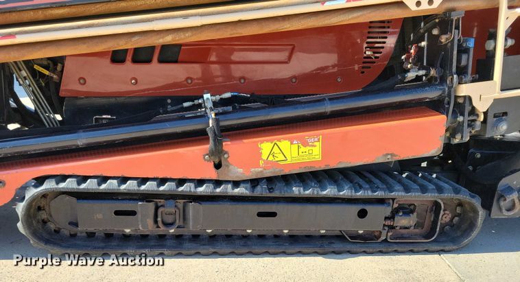 image for item EA2605 2015 Ditch Witch JT20 directional boring unit with trailer