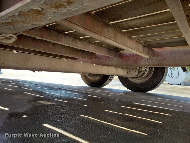 image for item EA2605 2015 Ditch Witch JT20 directional boring unit with trailer