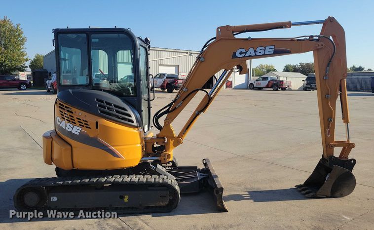 image for item EA2606 2015 Case CX36B mini excavator