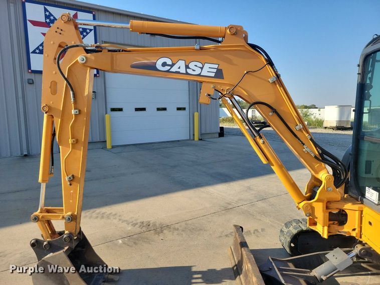 image for item EA2606 2015 Case CX36B mini excavator