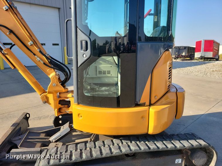 image for item EA2606 2015 Case CX36B mini excavator