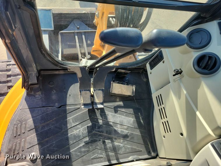 image for item EA2606 2015 Case CX36B mini excavator