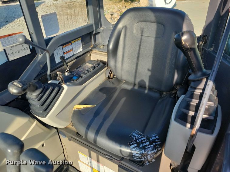 image for item EA2606 2015 Case CX36B mini excavator