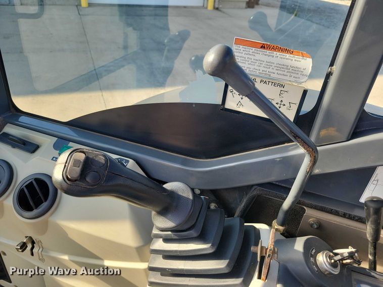 image for item EA2606 2015 Case CX36B mini excavator