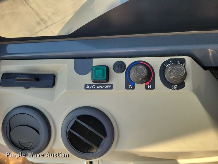 image for item EA2606 2015 Case CX36B mini excavator