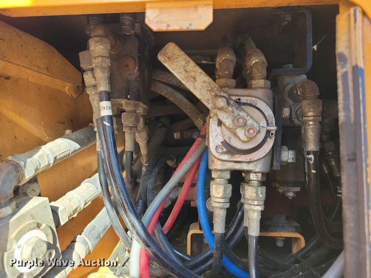 image for item EA2606 2015 Case CX36B mini excavator