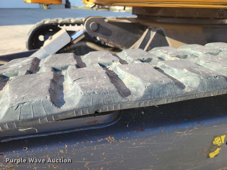 image for item EA2606 2015 Case CX36B mini excavator