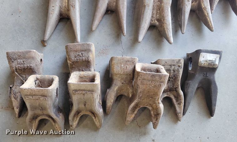 image for item EA2606 2015 Case CX36B mini excavator