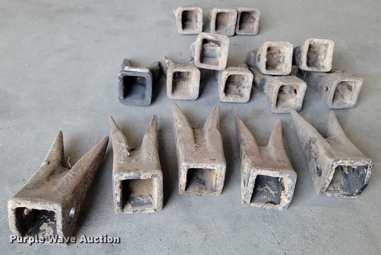 image for item EA2606 2015 Case CX36B mini excavator