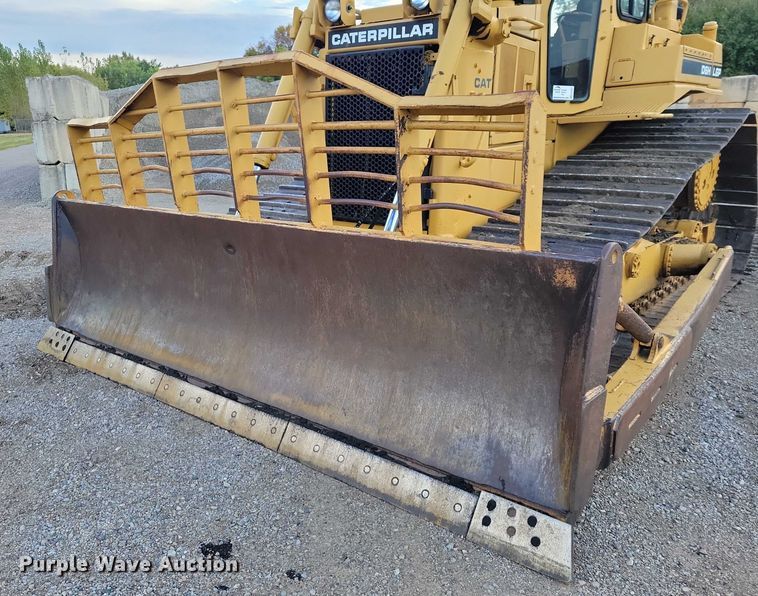 image for item EA2607 Caterpillar D6H LGP dozer