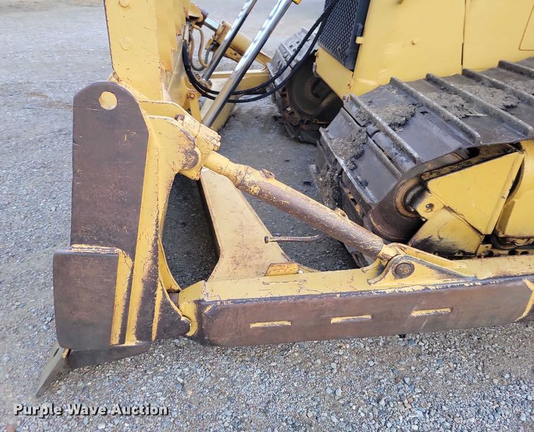 image for item EA2607 Caterpillar D6H LGP dozer