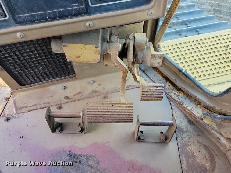 image for item EA2607 Caterpillar D6H LGP dozer